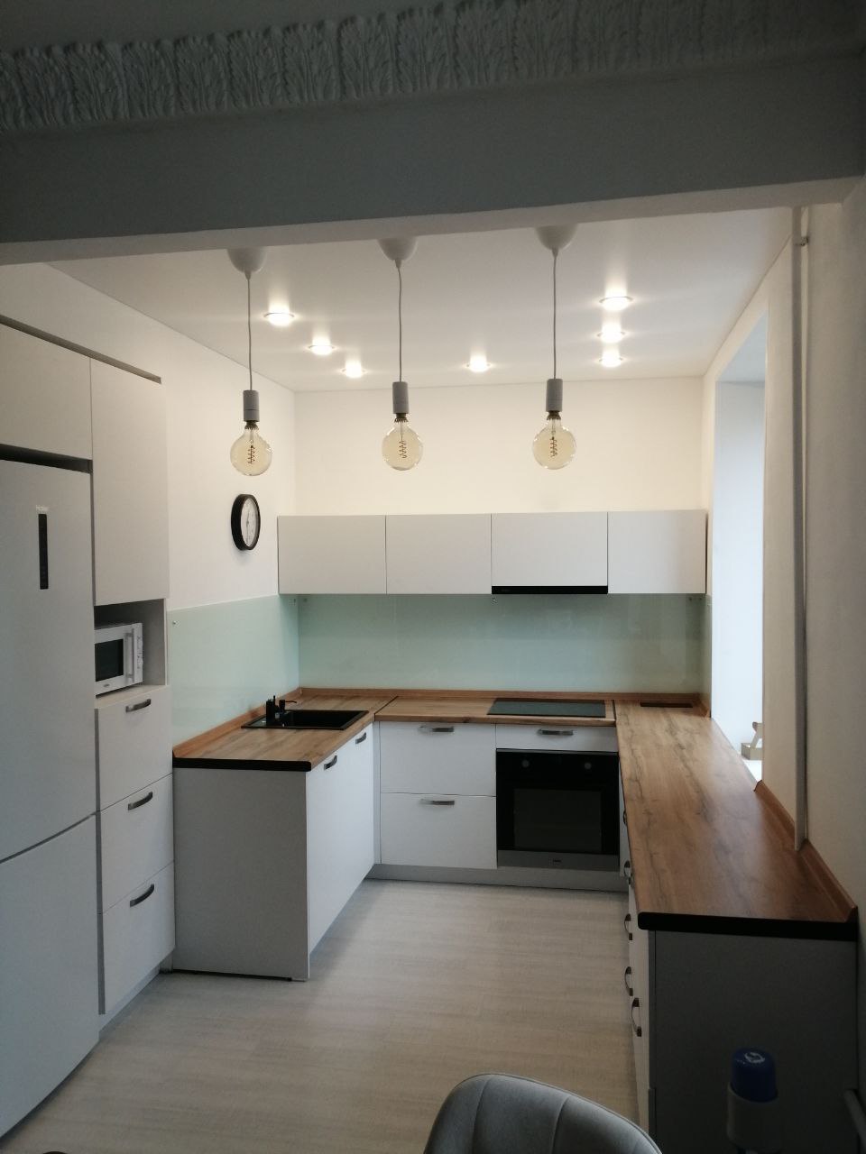 п-образная неширокая кухня по индивидуальному проекту для наших заказчиков